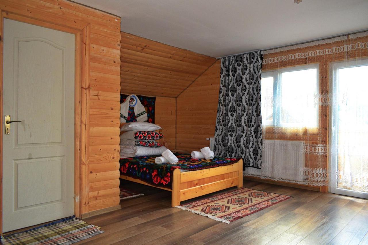 Hotel Casa Vladicu à Breb Extérieur photo