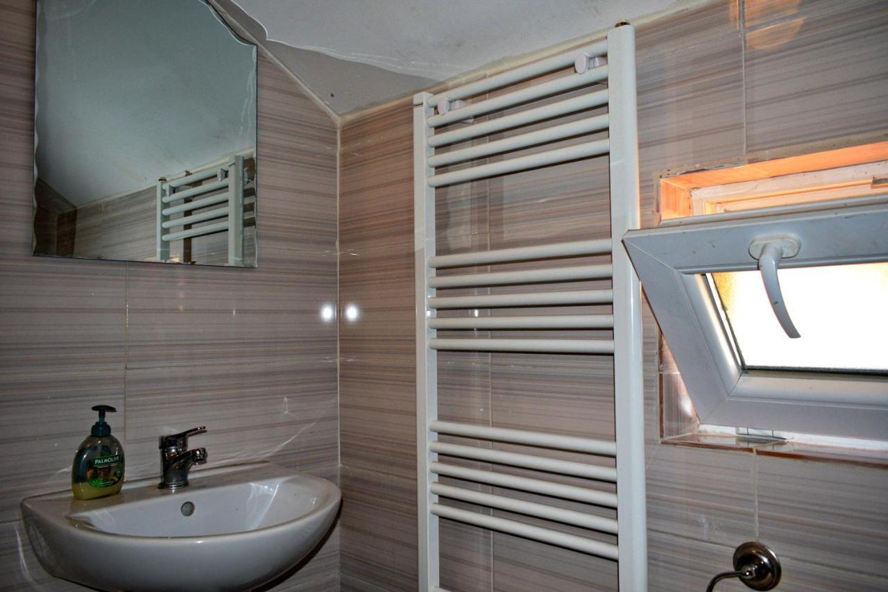 Hotel Casa Vladicu à Breb Extérieur photo